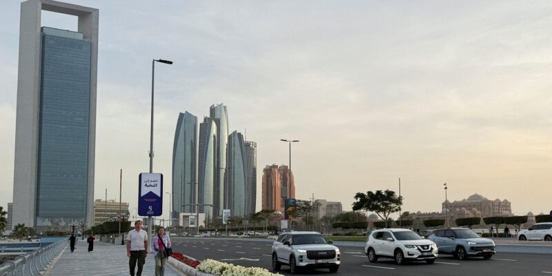 ce711590 fdde 11f0 ae54 2fe2ad2173c5 3.jpg 3 Новости BBC Абу-Даби, переговоры в Абу-Даби