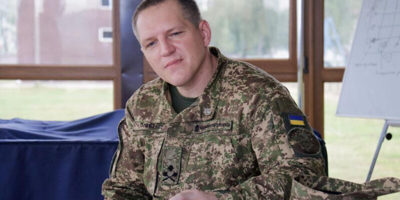 Командующий Нацгвардией Украины Александр Пивненко в интервью Би-би-си: «Мы можем воевать еще несколько лет» 1 f1038120 0e4f 11f1 9189 e7ebb4fb5ccd.jpg Новости BBC Александр Пивненко