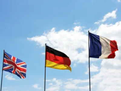 Послы Германии, Франции и Великобритании: Грузия может сыграть важную роль в укреплении безопасности Европы 3 flagi новости Гарет Уорд, Германия-Франция-Великобритания, годовщина войны в Украине, Грузия-Украина, заявление по Украине, Оливье Курто, Петер Фишер