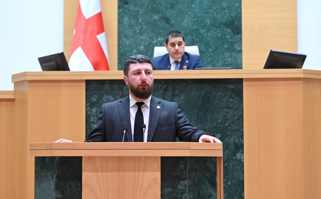 "Системное непризнание власти" в Грузии будет наказываться лишением свободы до 3 лет 1 gorduladze новости Арчил Гордуладзе, Грузинская мечта, закон о грантах, непризнание властей, парламент Грузии, поправки к закону, системное непризнание властей, уголовный кодекс Грузии