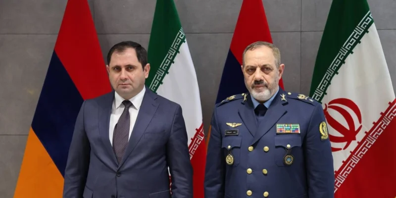 Министр обороны Армении посетил Иран на фоне слухов о войне 1 image 39 e1772048454738 новости OC Media, Абдулрахим Мусави, Армения-Иран