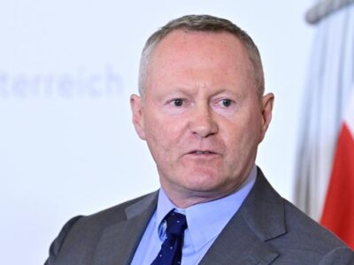 oflaerti evrokomissar новости Грузинская мечта, закон о грантах, Майкл О'Флаэрти, парламент Грузии