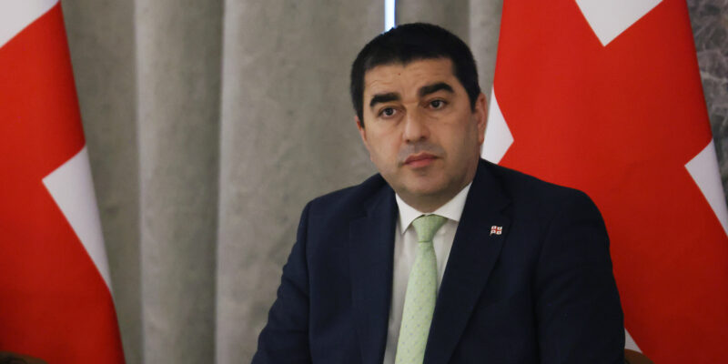 Спикер: желаем народу Украины стойкости и мира, видим силы, которым выгодно продолжение войны 1 papuashvili shhhh новости война в Украине, годовщина войны в Украине, Грузия-Украина, Спикер парламента, Шалва Папуашвили