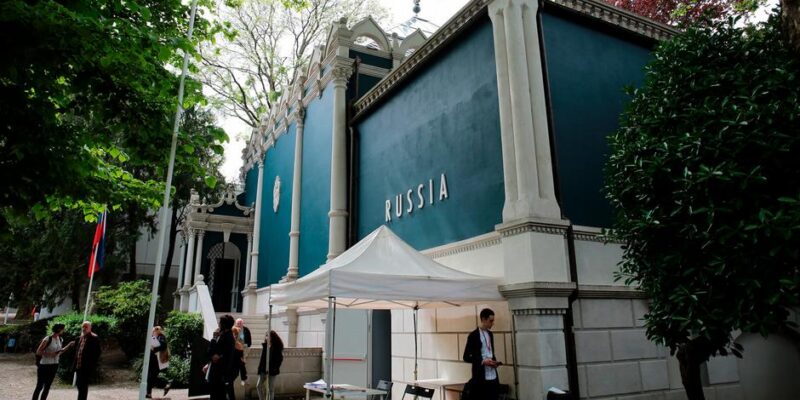 60984946 403.jpg Deutsche Welle биеннале