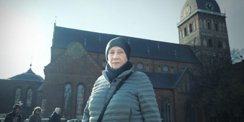 Выучить латышский или уехать. Как новые правила для граждан России меняют жизнь русскоязычных в Латвии 1 623c9730 1942 11f1 aa25 55dd10ec078f.jpg Новости BBC Латвия, латышский язык