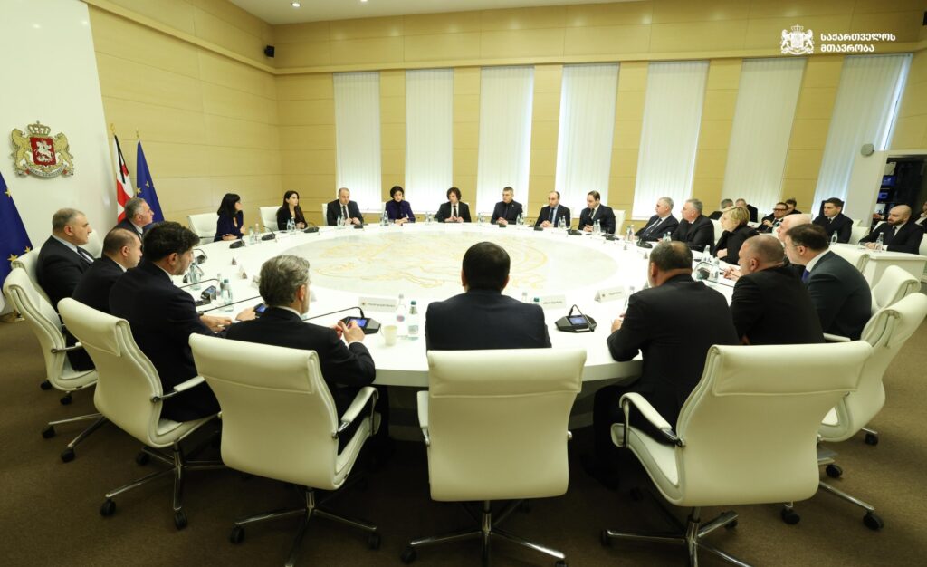 653717862 1339776474850029 1633084892604239578 n новости день траура, Ираклий Кобахидзе, Католикос-Патриарх всея Грузии Илия Второй, правительство Грузии, премьер Грузии