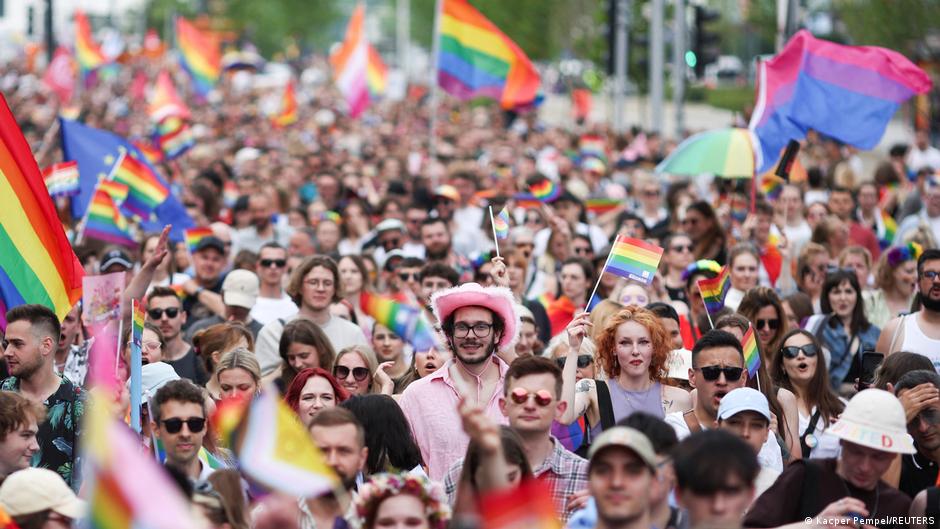 Суд: Польша признает однополые браки, заключенные в других странах ЕС 1 65951609 403.jpg Deutsche Welle однополые браки