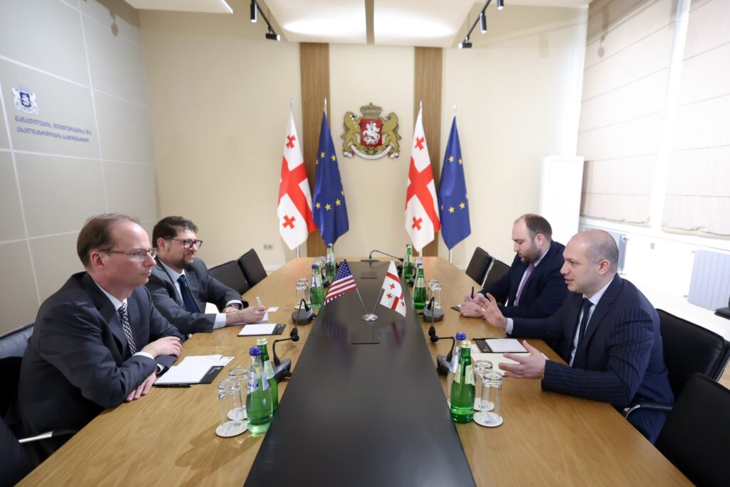 Глава Минобразования обсудил с и.о. посла США важность программы укрепления потенциала вузов 1 660521670 1372172034940205 3871789978654273229 n новости Алан Парселл, и.о. посла, посол США, посольство США в Грузии