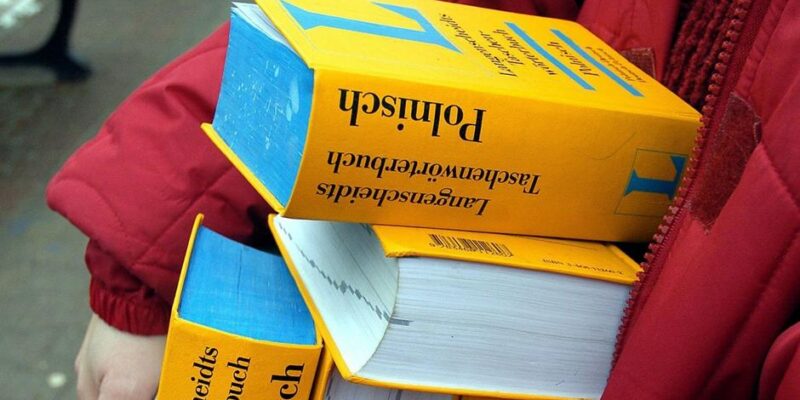 "Хочу навестить бабушку в Беларуси". Как живут дети в эмиграции 1 66563383 403.jpg Deutsche Welle эмиграция