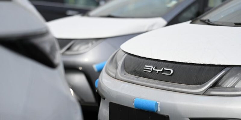 Евросоюз впервые ввез из Китая больше автомобилей, чем поставил ему 1 68722228 403.jpg Deutsche Welle автомобили