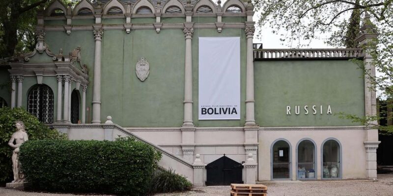 68862785 403.jpg Deutsche Welle биеннале