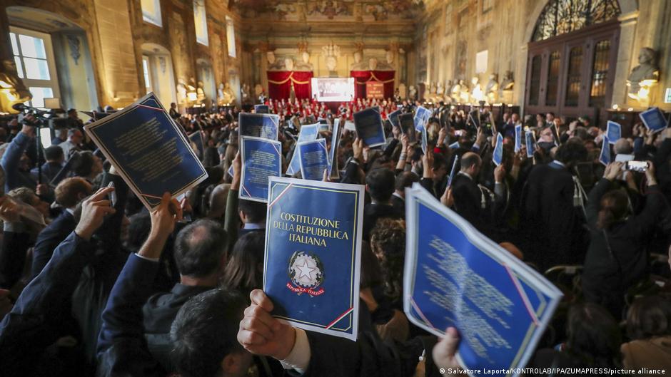 Итальянцы решают судьбу реформы судебной системы страны 1 71408119 403.jpg Deutsche Welle Итальянцы