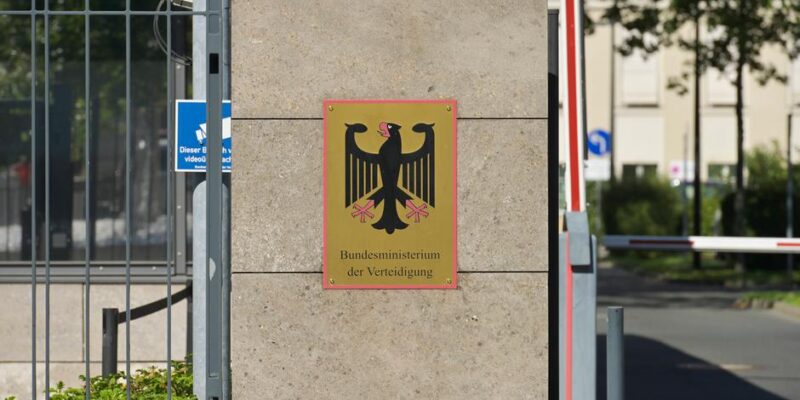 Морской офицер ФРГ отстранен от службы из-за разглашения гостайны 1 73767958 403.jpg Deutsche Welle ФРГ