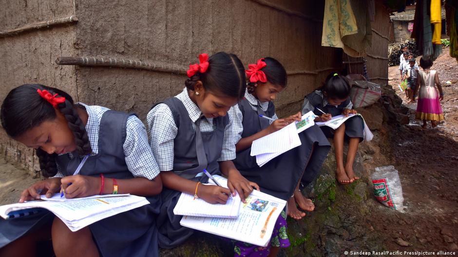 ЮНЕСКО: Каждый шестой ребенок на планете не может ходить в школу 1 73830342 403.jpg Deutsche Welle ЮНЕСКО