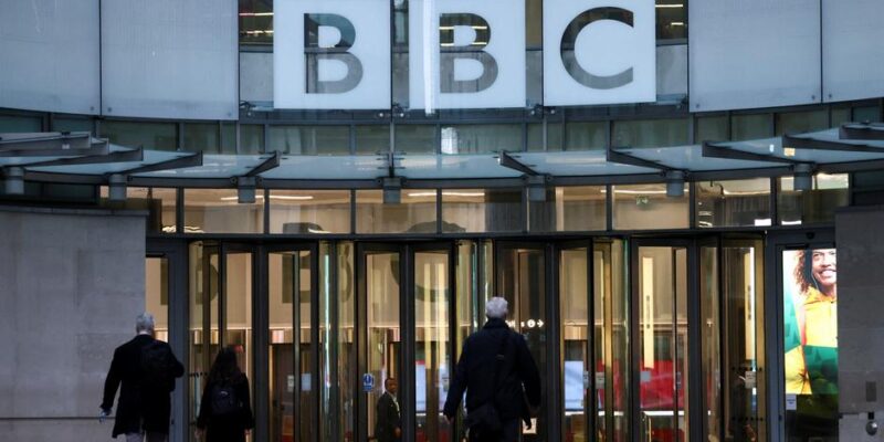 Власти Беларуси признали экстремистской русскую службу BBC 1 74683260 403.jpg Deutsche Welle Беларусь, русская служба Би-би-си