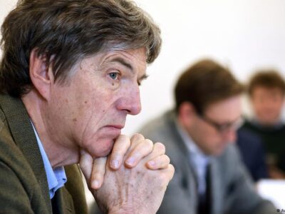 74960850 403.jpg Deutsche Welle Signal