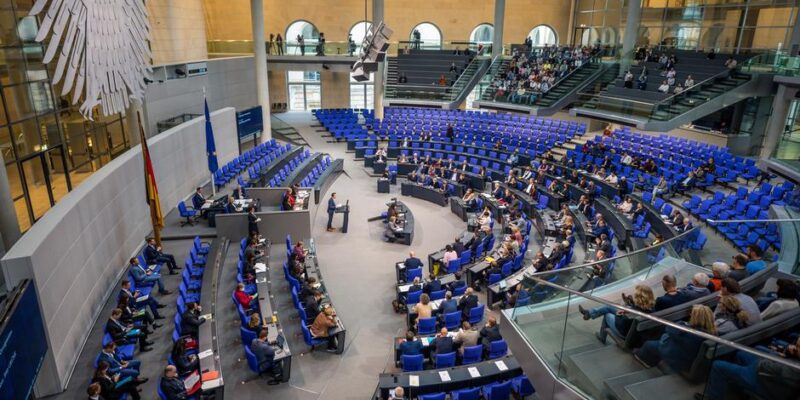 75006124 403.jpg Deutsche Welle Бундестаг