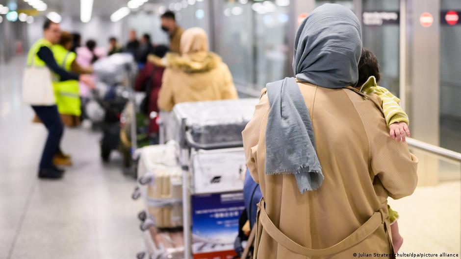 Число заявок об убежище в ЕС и странах-партнерах сократилось почти на 20% 1 75274651 403.jpg Deutsche Welle убежище в странах ЕС
