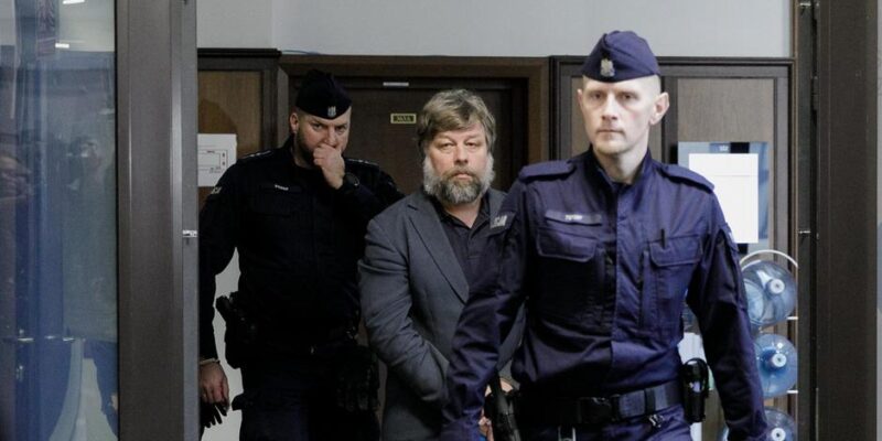 75532688 403.jpg Deutsche Welle Александр Бутягин, Польский суд