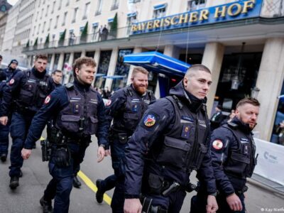 Полиция Мюнхена провела обыски у подозреваемых в хранении детской порнографии 3 75961087 403.jpg Deutsche Welle Мюнхен, полиция Мюнхена