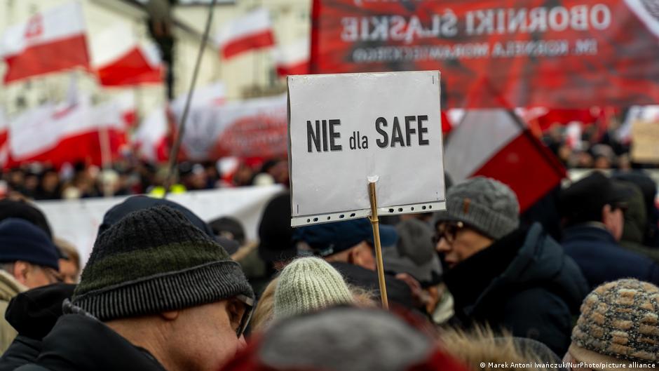 76087579 403.jpg Deutsche Welle госизмена