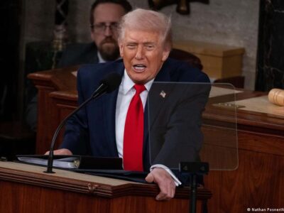 Трамп заявил, что Иран хочет возобновить переговоры и США согласны 2 76121947 403.jpg Deutsche Welle переговоры с Ираном