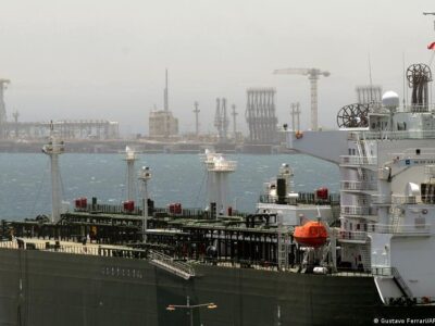 76124073 403.jpg Deutsche Welle удары по Ирану, цены на нефть