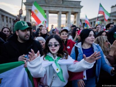 76178028 403.jpg Deutsche Welle Али Хаменеи, демонстрации