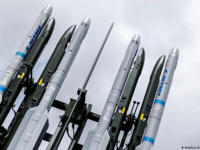 Германия упростила экспорт оружия в Украину и страны Персидского залива 3 76449248 403.jpg Deutsche Welle германия