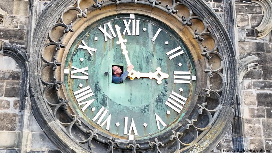 76463851 403.jpg Deutsche Welle европа, летнее время