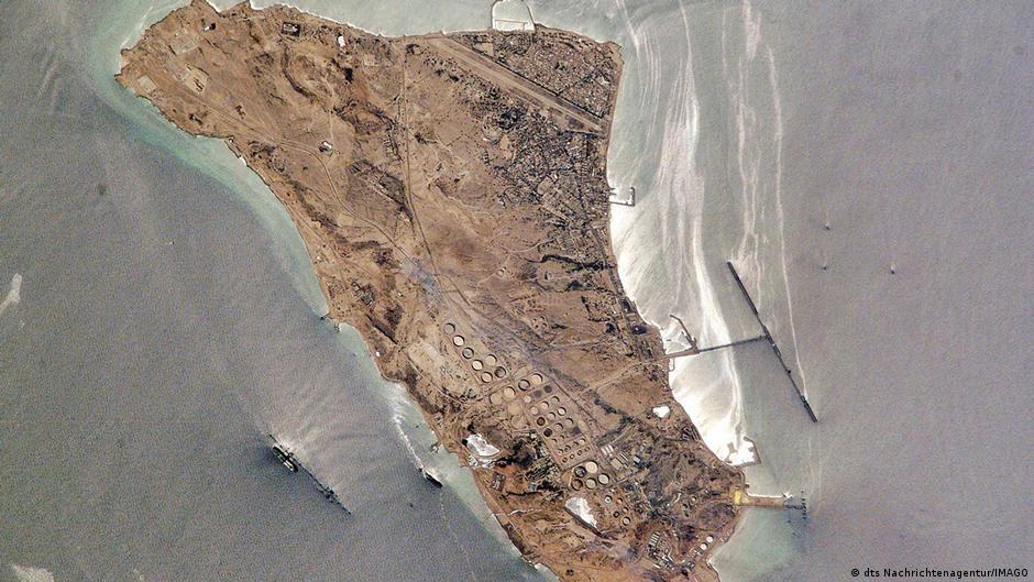 Дональд Трамп заявил о желании "взять в Иране нефть" 1 76469710 403.jpg Deutsche Welle война в Иране, интересы Трампа, нефть в Иране