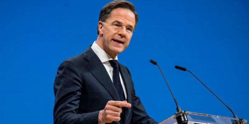 Генсек НАТО: Поставки оружия Украине продолжаются PK 1 76545218 403.jpg Deutsche Welle генсек НАТО