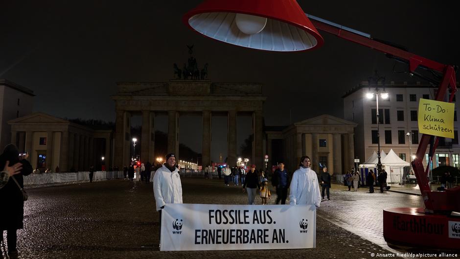 76580602 403.jpg Deutsche Welle выключение света в мире, Час Земли