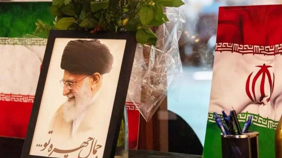 952a82f0 15d3 11f1 8566 a74401042730.jpg Новости BBC Али Хаменеи