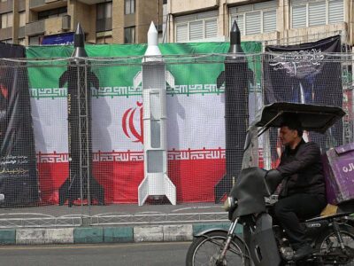 «Мягкого сценария не предвидится». Востоковед Руслан Сулейманов рассказал в подкасте «Что это было?» о своей поездке в Иран 2 ad798c50 2868 11f1 aa48 117dee2050d3.jpg Новости BBC иран