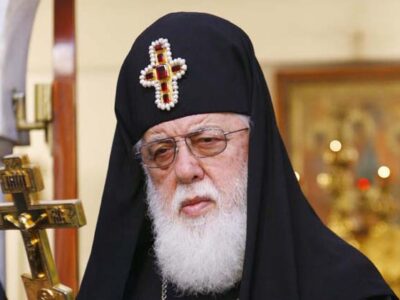 В Самеба продолжается богослужение - его совершает местоблюститель Шио и члены Синода 2 ilia e1774158938559 новости Католикос-Патриарх всея Грузии Илия Второй, похороны Патриарха