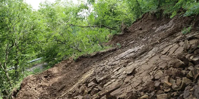 opolzen новости оползень, спасатели, ткибули, эвакуация граждан Грузии