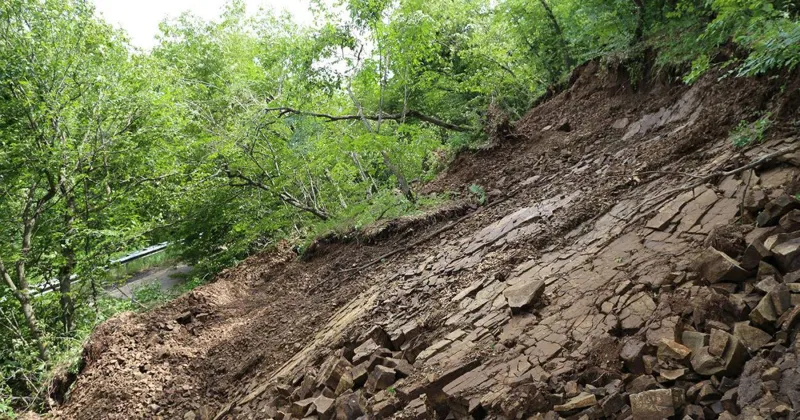 opolzen новости оползень, спасатели, ткибули, эвакуация граждан Грузии