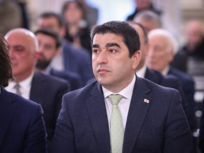 papuashvili zadumchivii новости 1700-летие провозглашения христианства государственной религией в Грузии, Католикос-Патриарх всея Грузии Илия Второй, Спикер парламента, Шалва Папуашвили