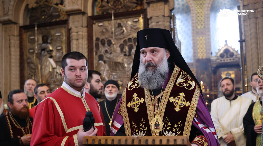 shio mestoblustitel.jpg 2 e1774467682496 новости автокефалия, архиепископ Шио, Католикос-Патриарх всея Грузии Илия Второй, панихида