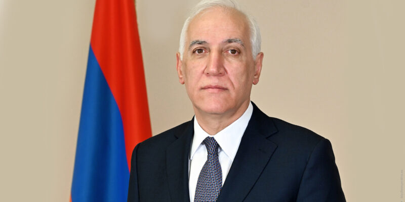 На похоронах Патриарха Грузии будет присутствовать президент Армении - он прибыл в Тбилиси 1 xachatryan e1774162565360 новости