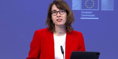 xiper xipper anita новости "Дроа!", Анита Хиппер, Элене Хоштария