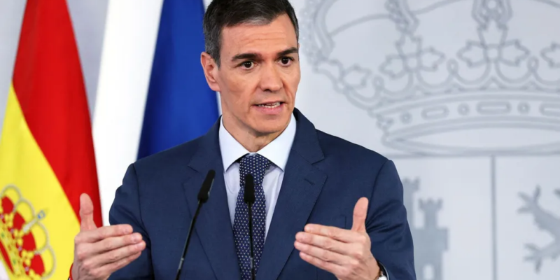 Испанский премьер Педро Санчес