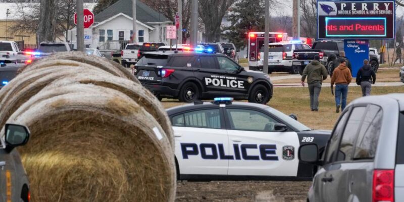 67892549 403.jpg Deutsche Welle стрельба, университет Айова