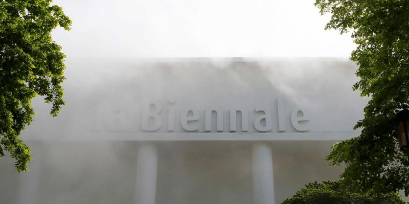 68404322 403.jpg Deutsche Welle биеннале