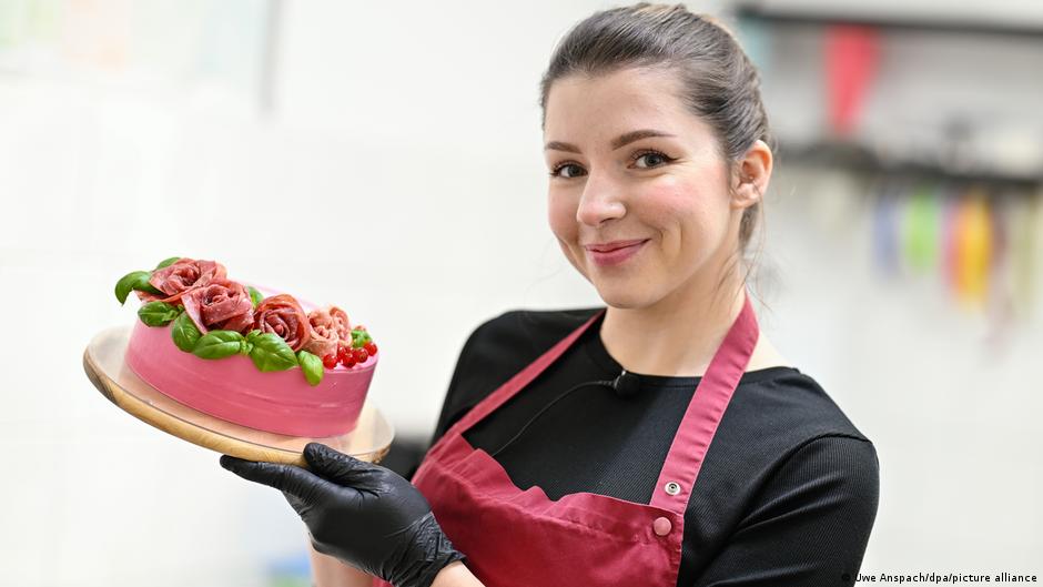 71503679 403.jpg Deutsche Welle германия, мясные торты