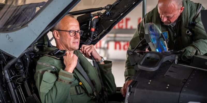 Европа при поддержке Германии готовит план обороны на случай выхода США из НАТО 1 72033246 403.jpg Deutsche Welle НАТО-США