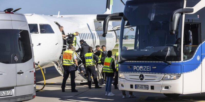 73993690 403.jpg Deutsche Welle мигранты в ЕС