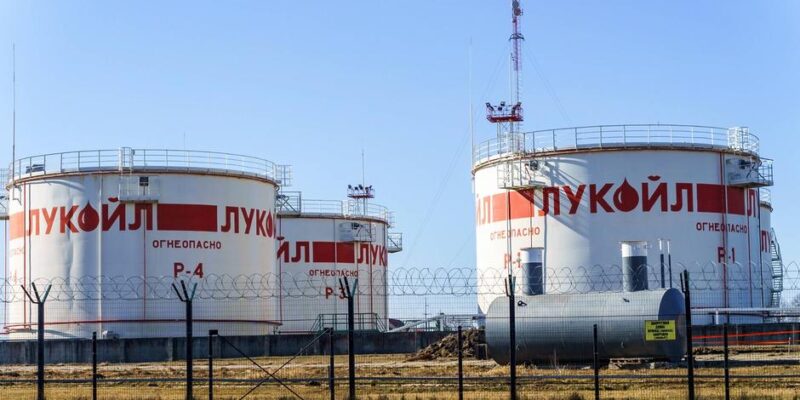 Беспилотники атаковали нефтеперерабатывающий завод в Нижегородской области 1 74429030 403.jpg Deutsche Welle беспилотники, Лукойл