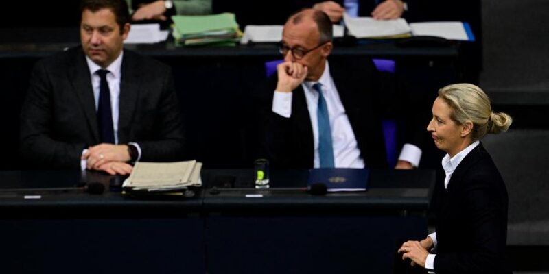 74902145 403.jpg Deutsche Welle АдГ